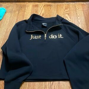 nike sweatshirt